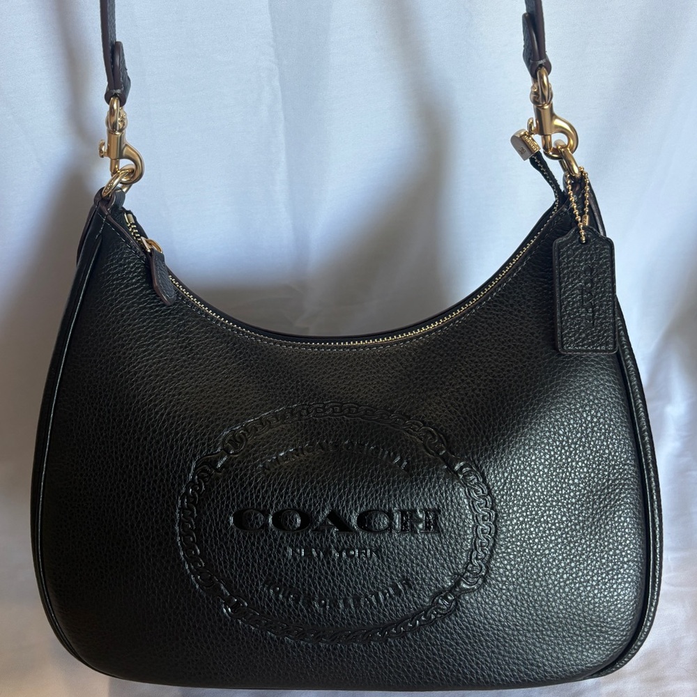 Coach Teri Hobo